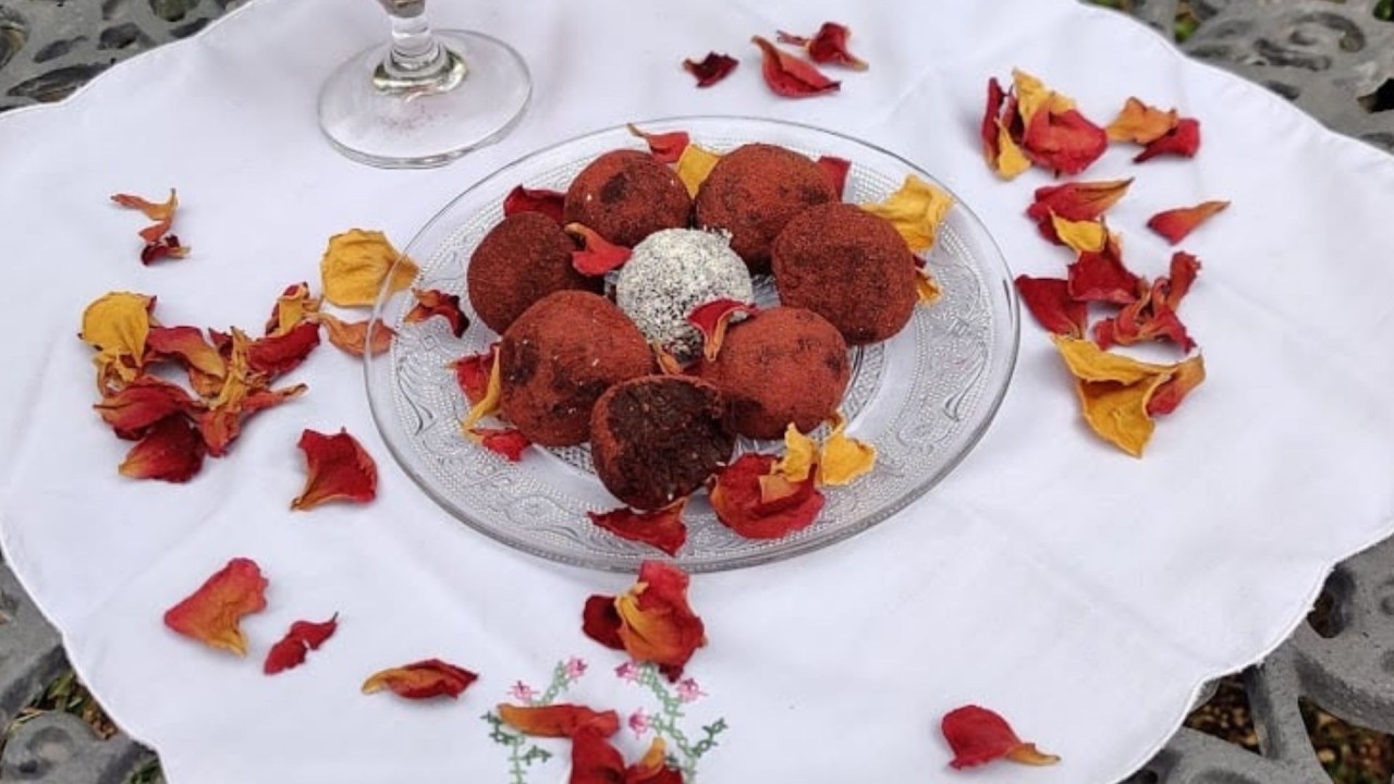 Beetroot Energy Balls